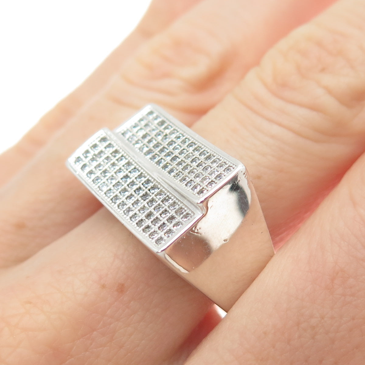 925 Sterling Silver Round-Cut C Z Sparkle Two-Bar Ring Size 10.25