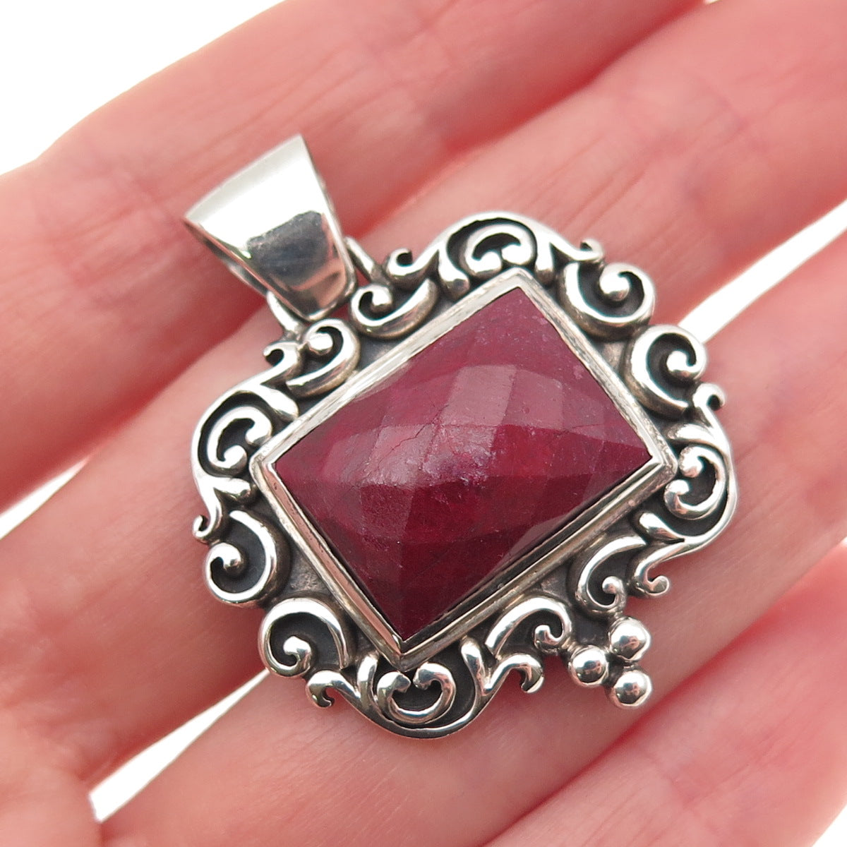 925 Sterling Silver Vintage Real Ruby Swirl Oxidized Pendant