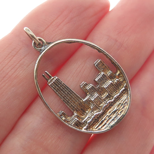 WELLS 925 Sterling Silver Gold Plated Vintage Chicago Skyline Oval Pendant