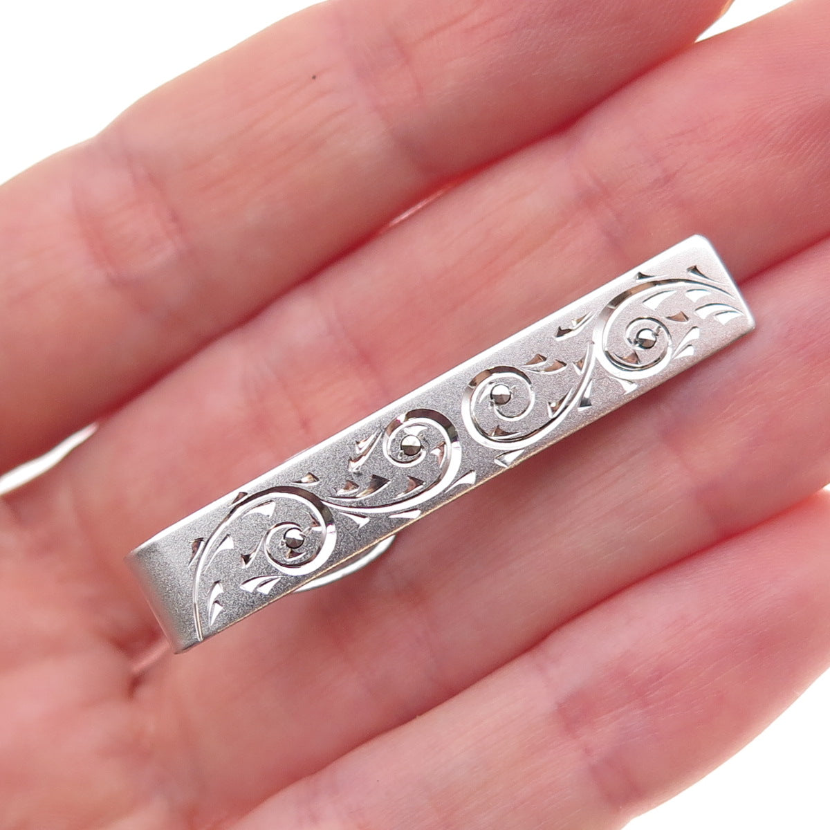 925 Sterling Silver Antique Art Deco Engraved Floral Scroll Tie Clip