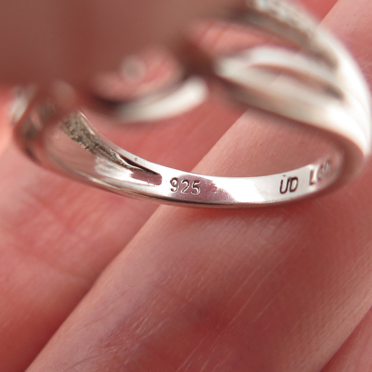 925 Sterling Silver Real Round-Cut Diamond Twisted Ring Size 6