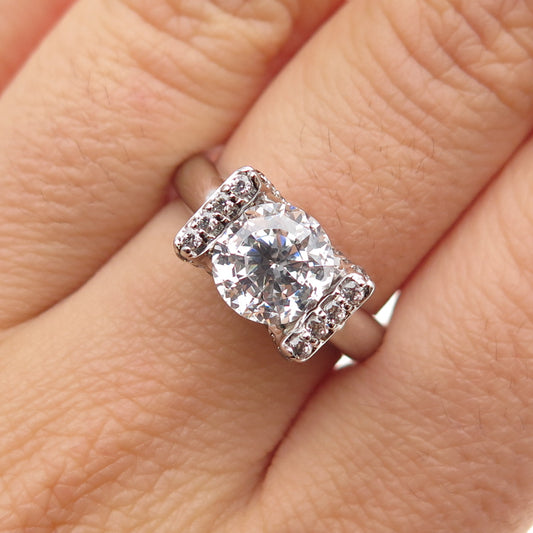 925 Sterling Silver Round-Cut C Z Engagement Ring Size 7.25