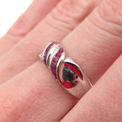 925 Sterling Silver Vintage Real Round-Cut Ruby Modernist Ring Size 7.25