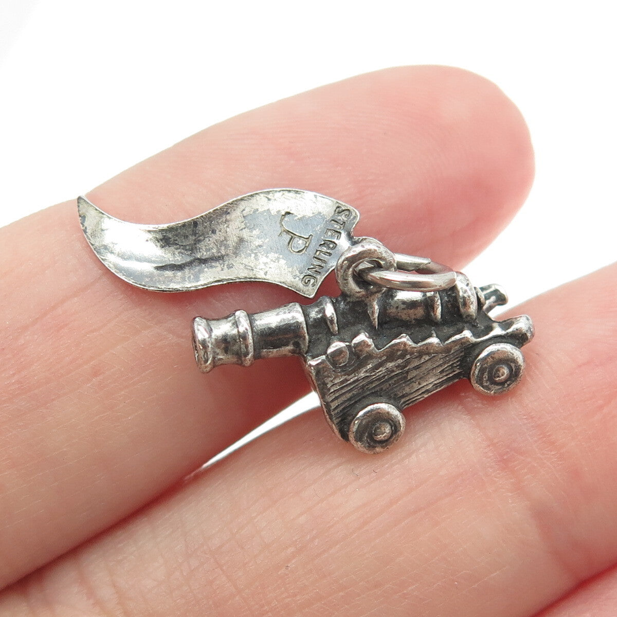 PACIFIC JEWELRY 925 Sterling Silver Vintage "Virginia Beach" Artillery Pendant