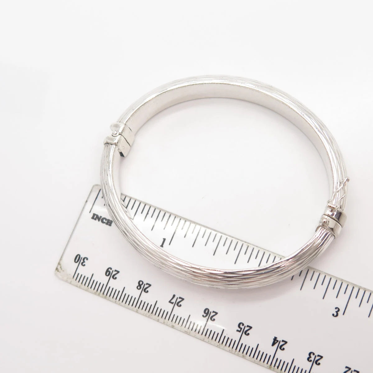 925 Sterling Silver Vintage Italy Milor Striped Hinged Bangle 6 1/4"