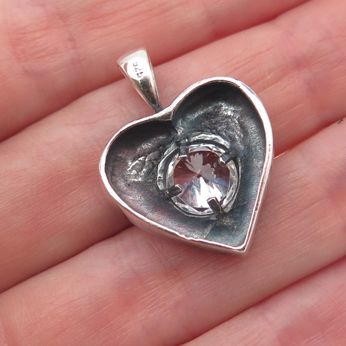 HAN 925 Sterling Silver Vintage Round-Cut C Z Heart Oxidized Mini Charm Pendant