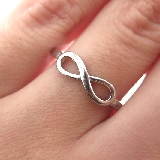 925 Sterling Silver Vintage Infinity Survivor Ring Size 7