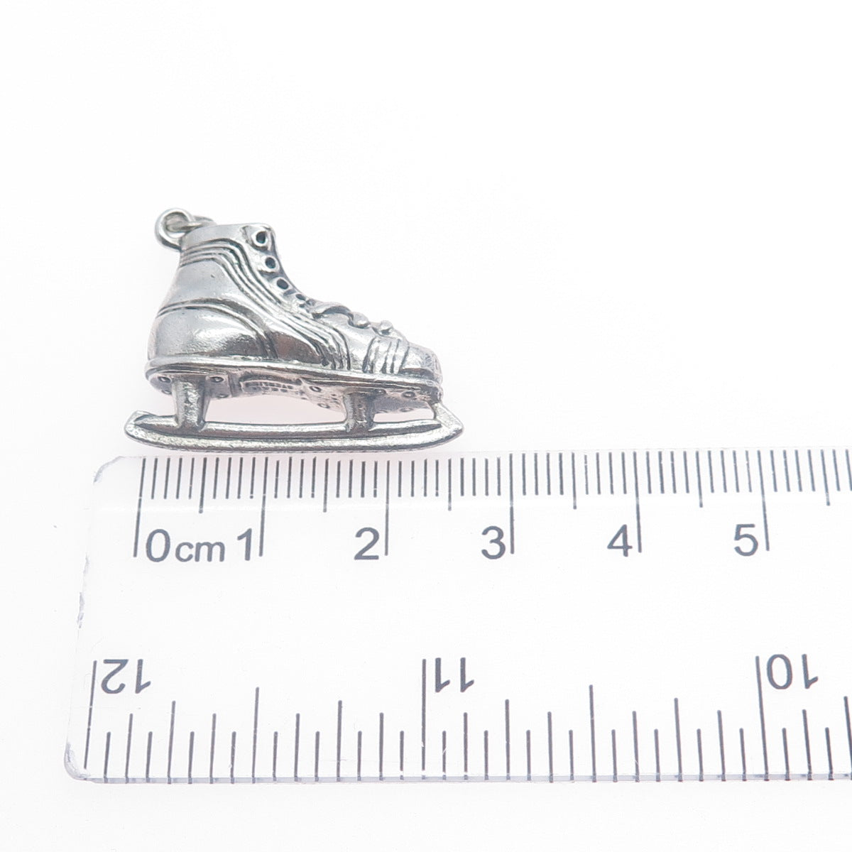 BEAU 925 Sterling Silver Vintage Ice Skating Shoe 3D Charm Pendant