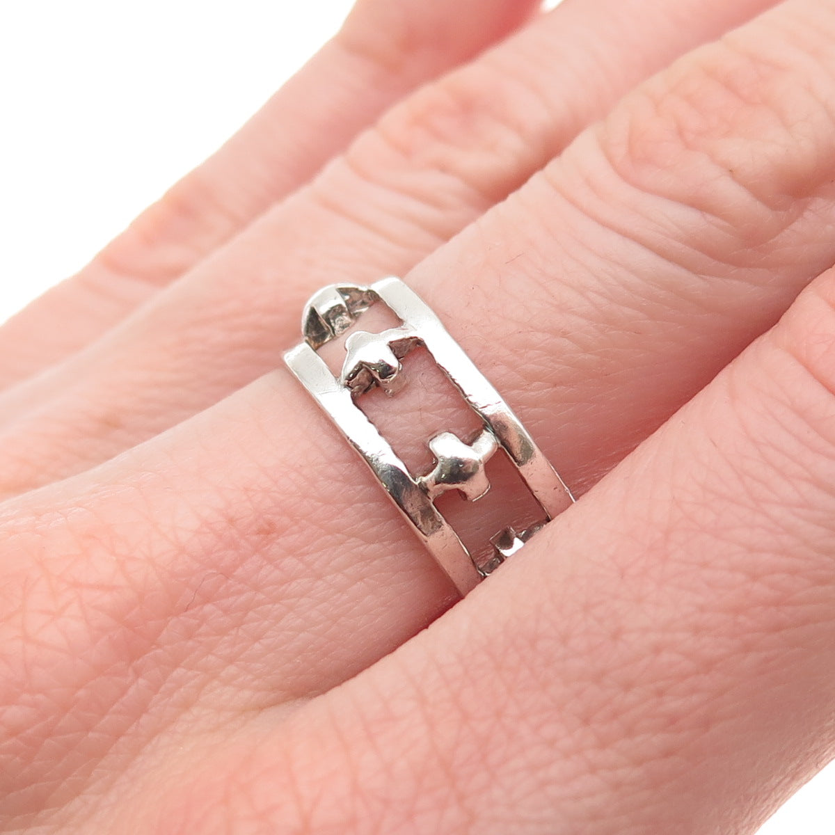 925 Sterling Silver Vintage Cross All Around Oxidized Ring Size 7.75
