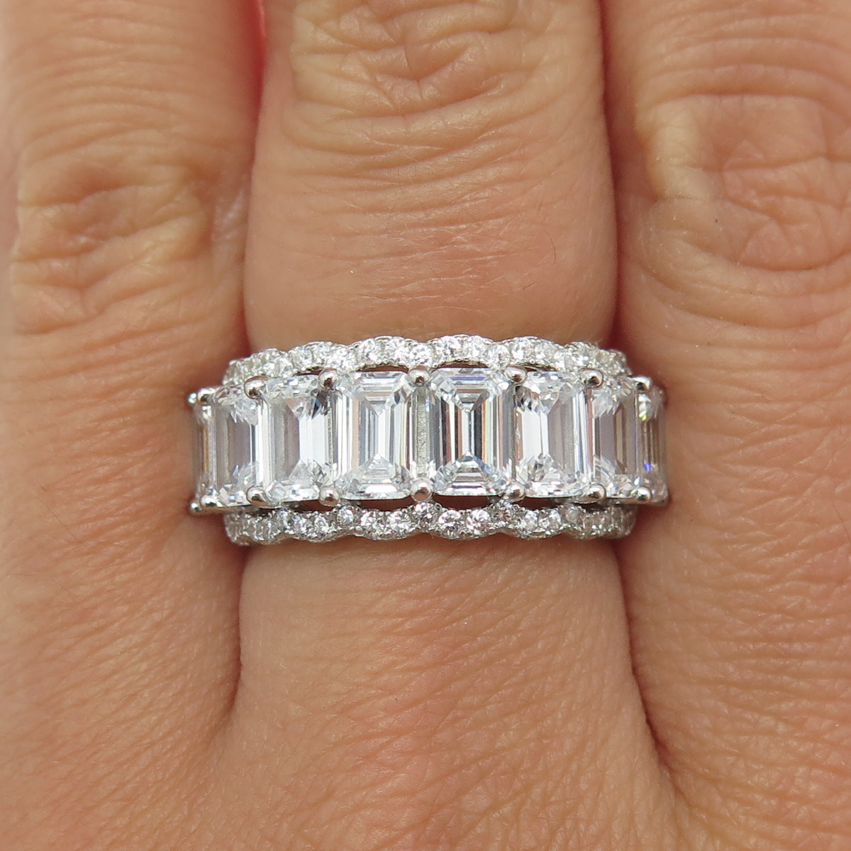 925 Sterling Silver Emerald & Round-Cut C Z Promise Ring Size 7