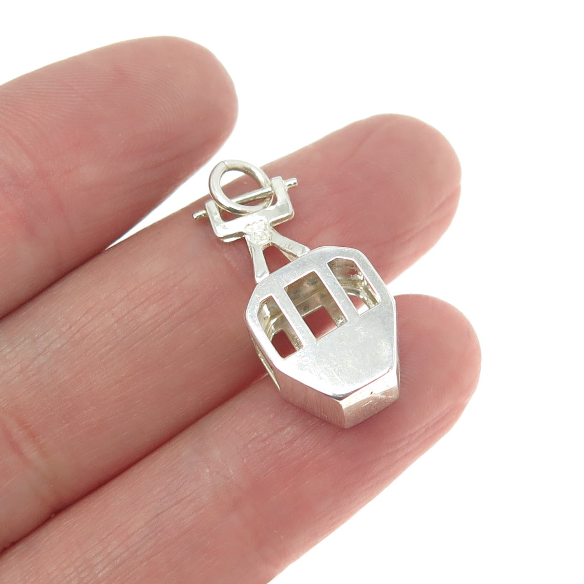 800 Silver Vintage Gondola / Cable Car Minimalist 3D Charm Pendant