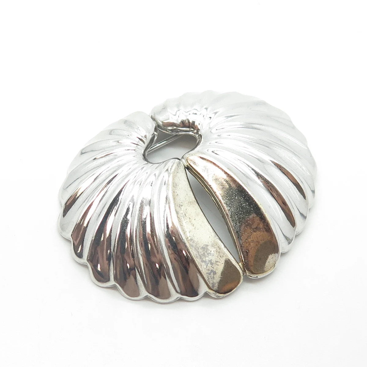 925 Sterling Silver Vintage Ribbed Shell Modernist Pin Brooch