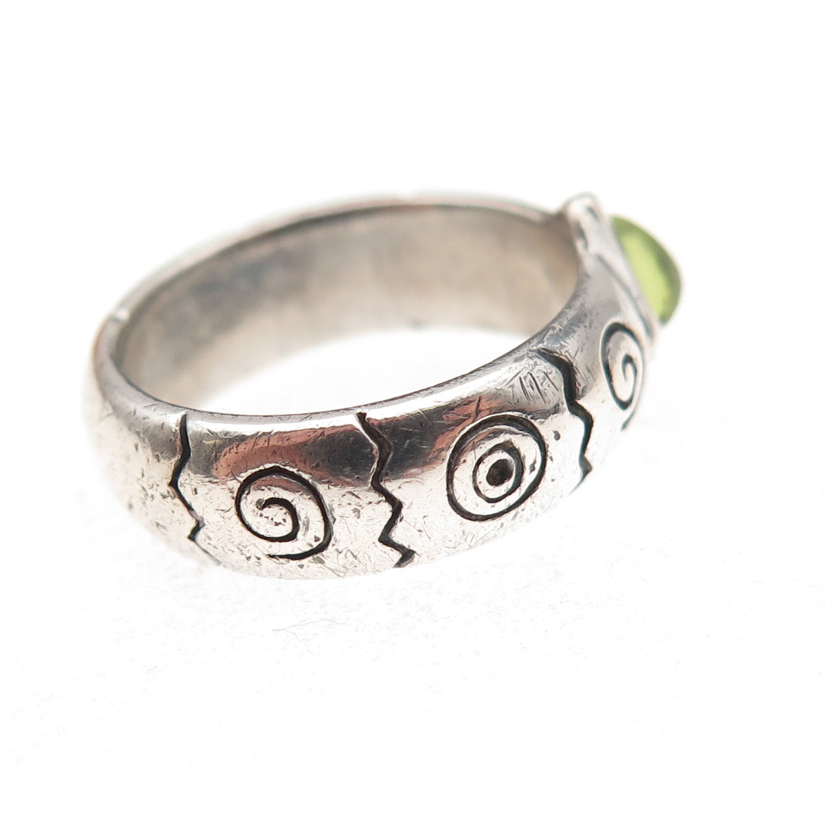 925 Sterling Silver Vintage MWD Real Peridot Spiral Oxidized Ring Size 6