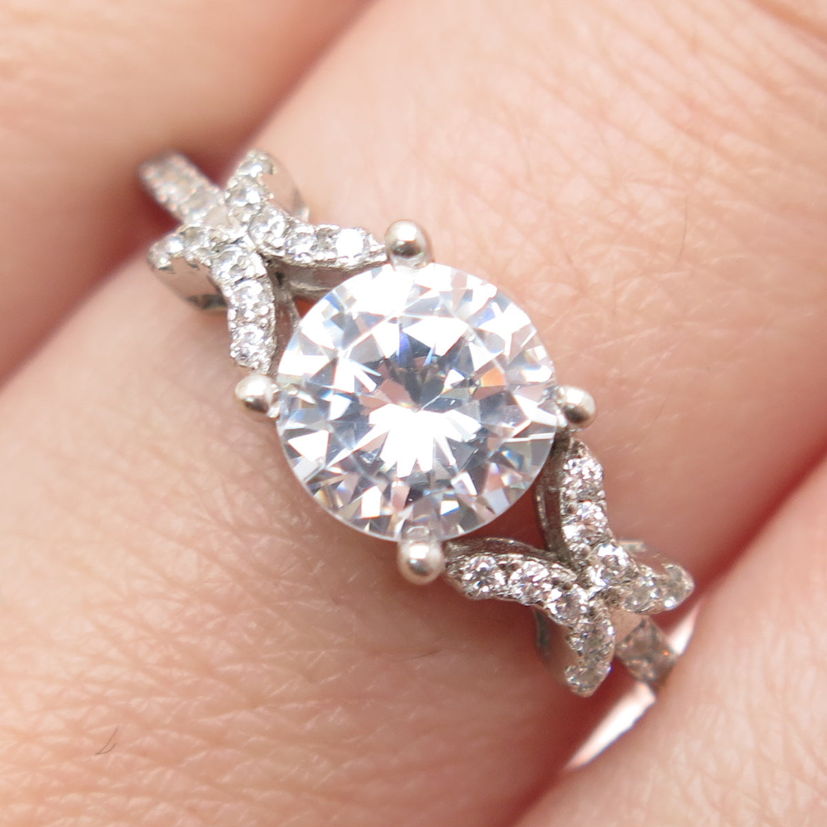 925 Sterling Silver Round-Cut C Z Engagement Ring Size 8