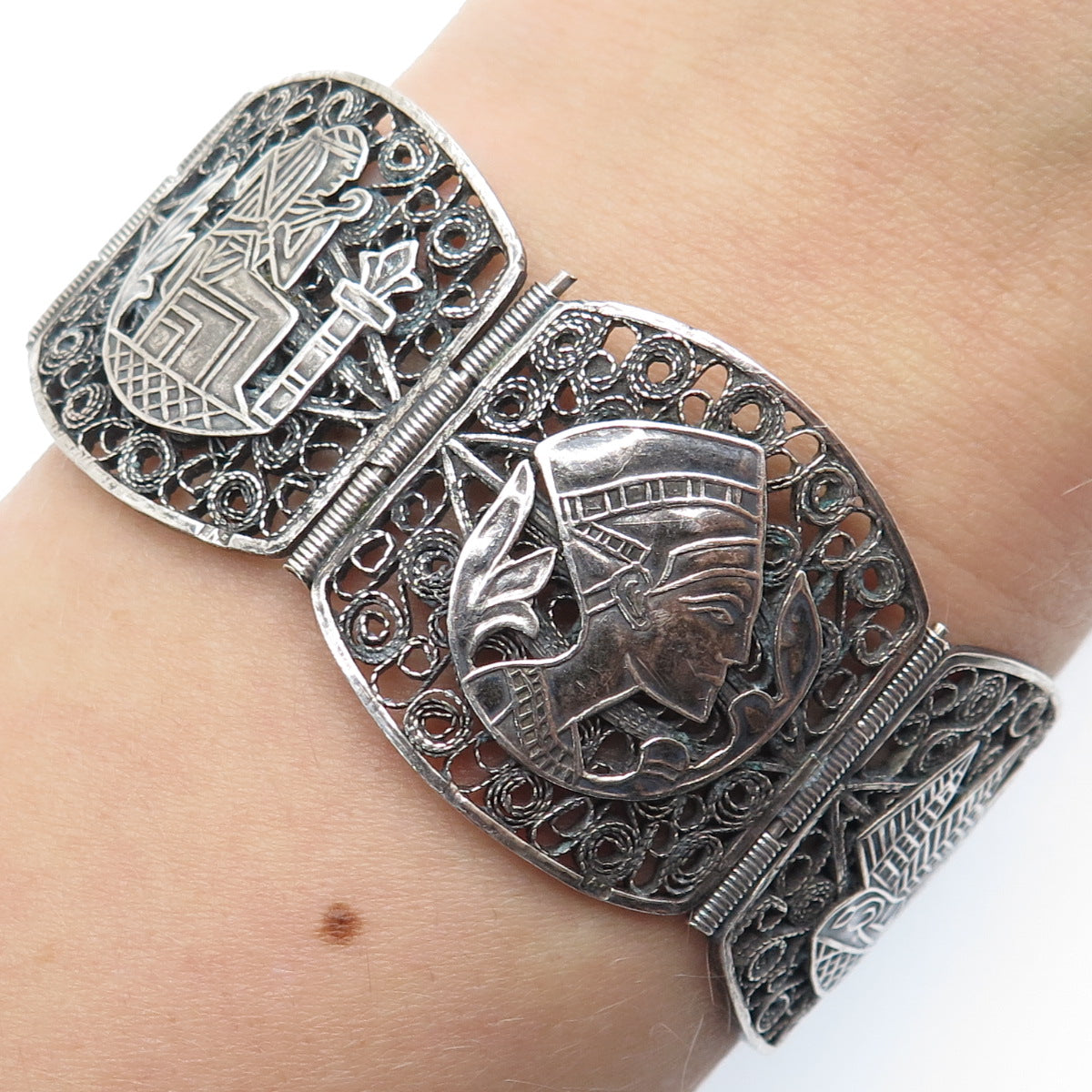 800 Silver Antique Egyptian Storyteller Filigree Oxidized Panel Link Bracelet 7"