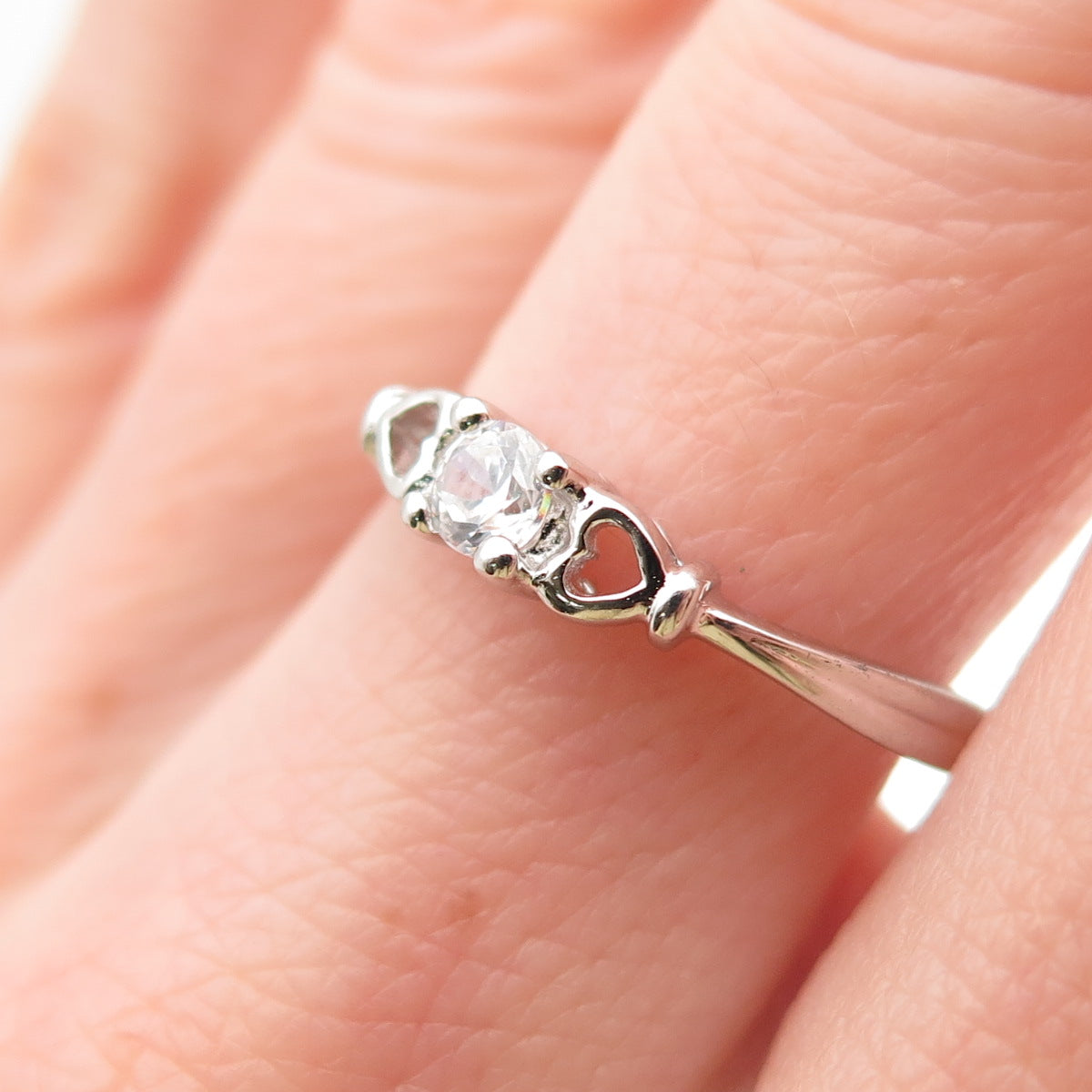 925 Sterling Silver Round-Cut C Z Heart Ring Size 8