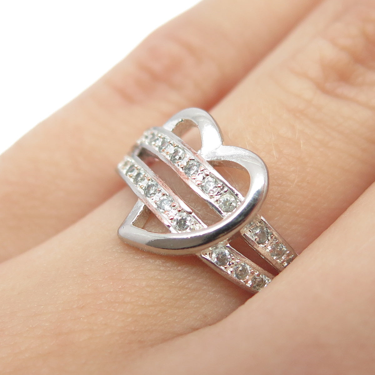 925 Sterling Silver Round-Cut C Z Heart Ring Size 5.75