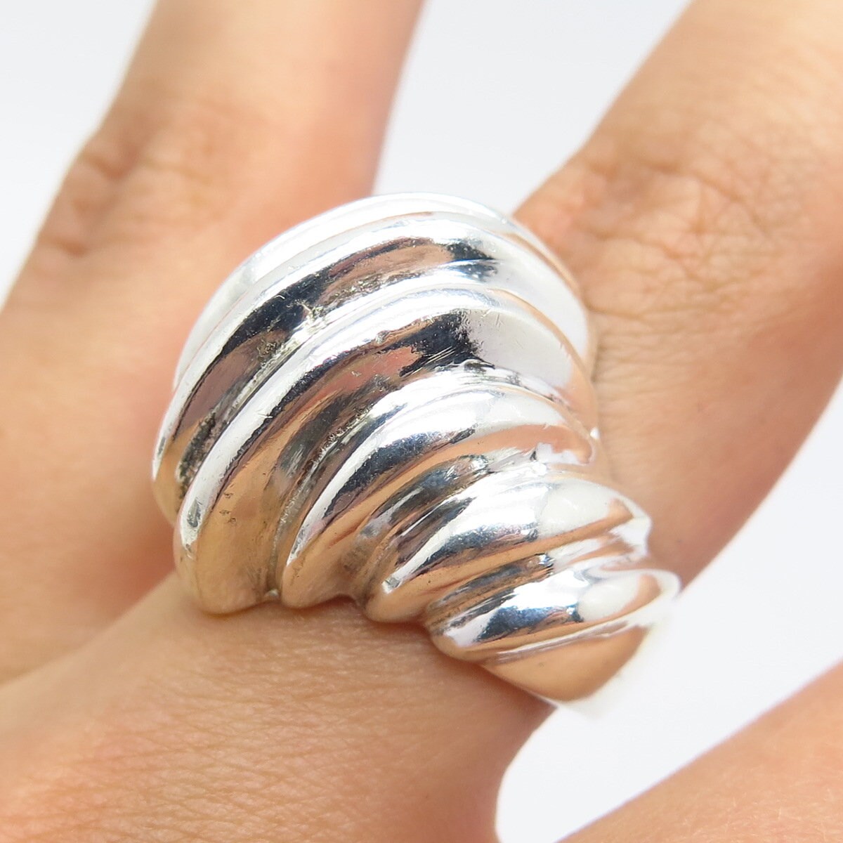 925 Sterling Silver Vintage Ribbed Ring Size 6.5