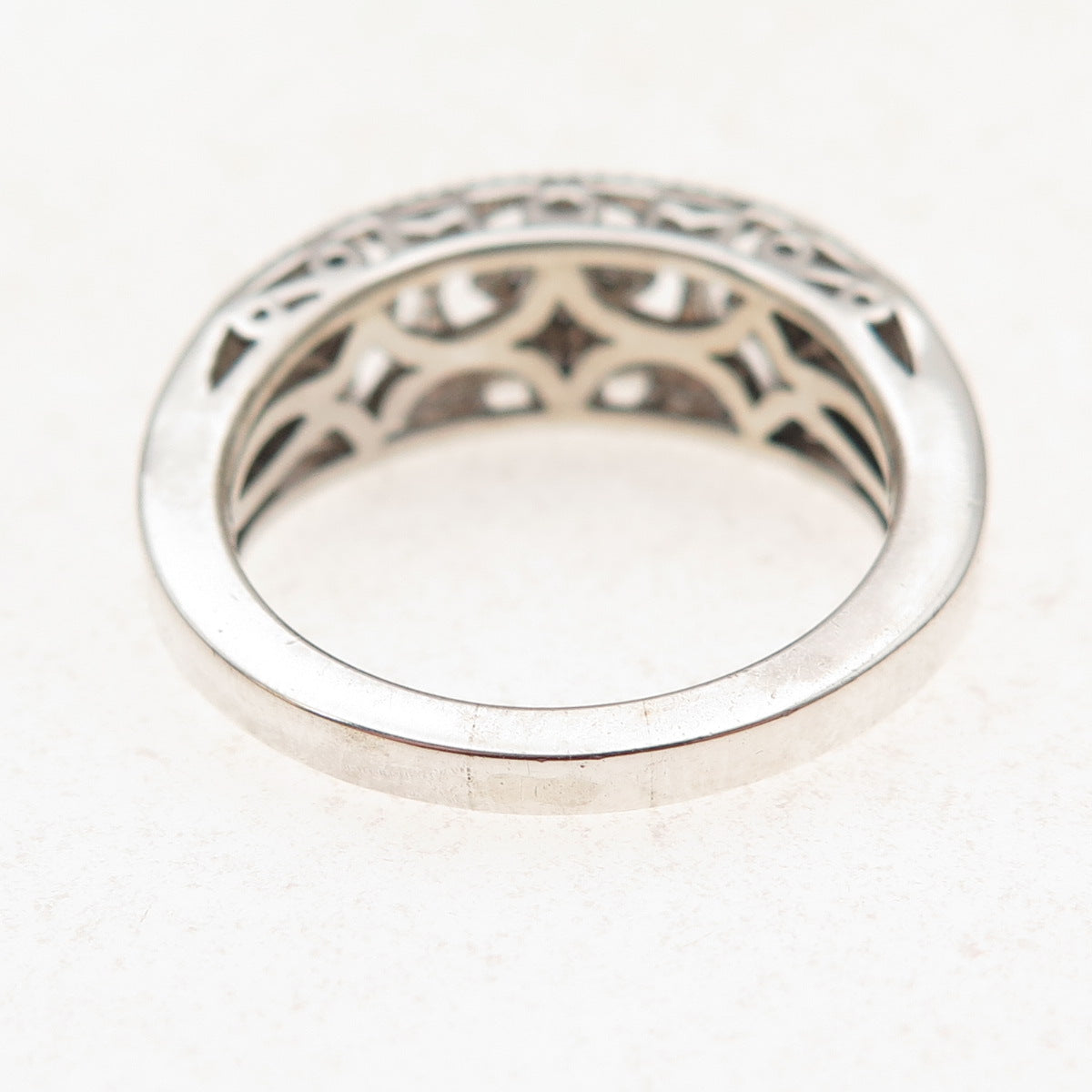 Heng Ngai 925 Sterling Silver Real Diamond 1/10 TW Floral Ring Size 9
