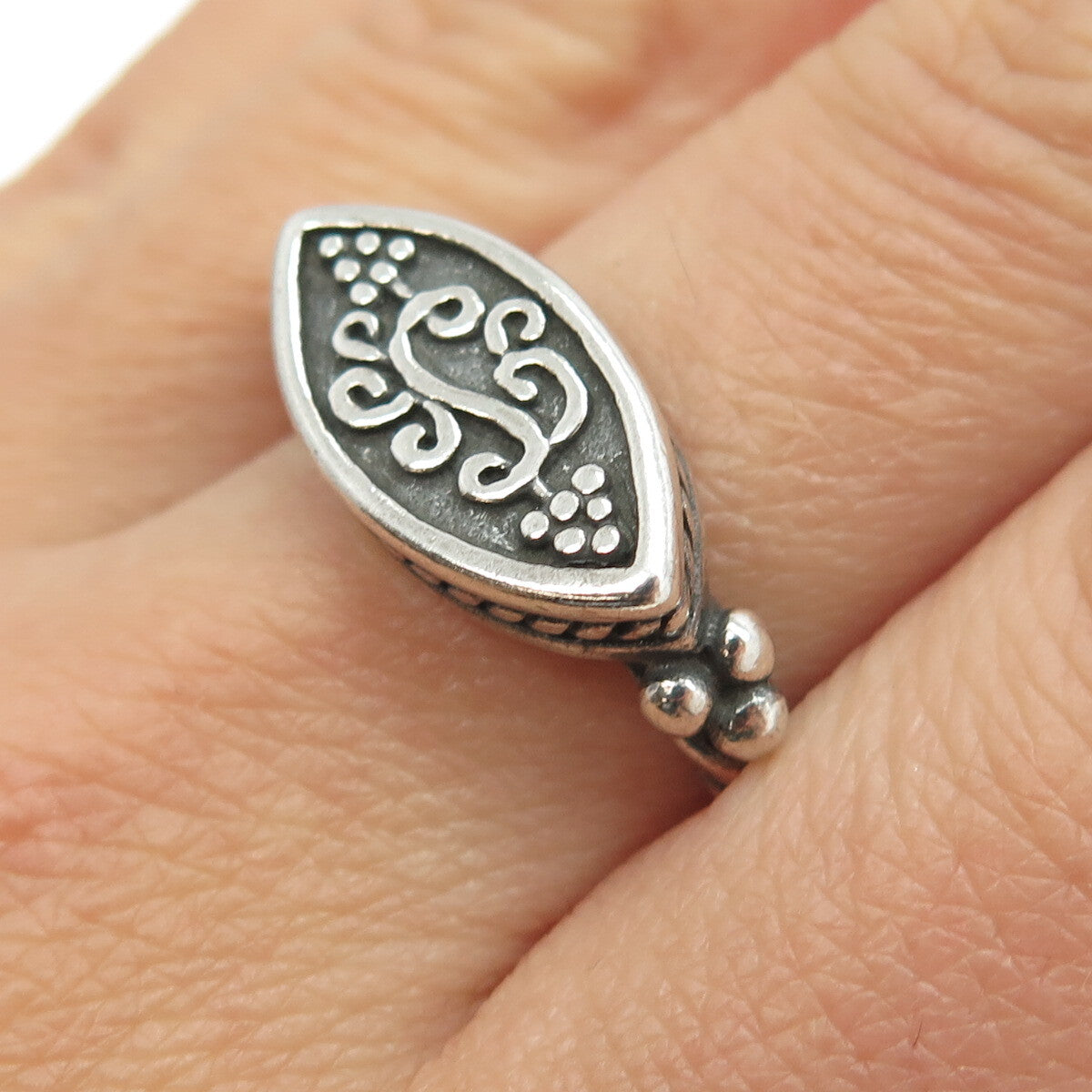 925 Sterling Silver Vintage Grape Vine Marquise-Shape Signet Ring Size 9.25