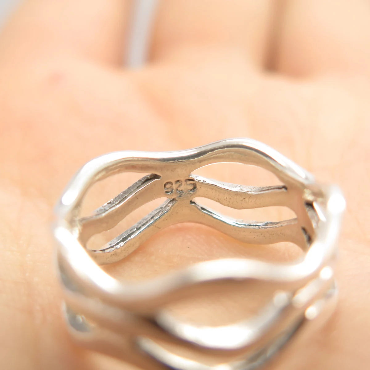 925 Sterling Silver Vintage Wavy Band Ring Size 6 1/4