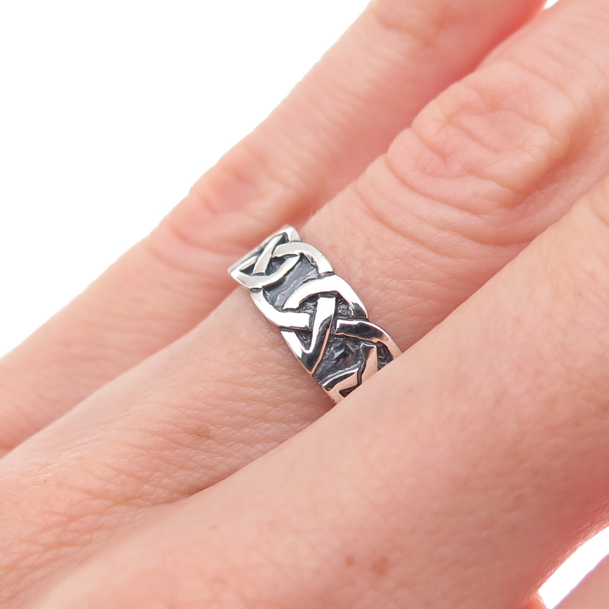 925 Sterling Silver Vintage Celtic Knot Oxidized Band Ring Size 6.25