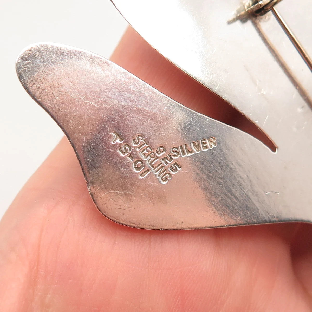 925 Sterling Silver Vintage Bow Large Pin Brooch