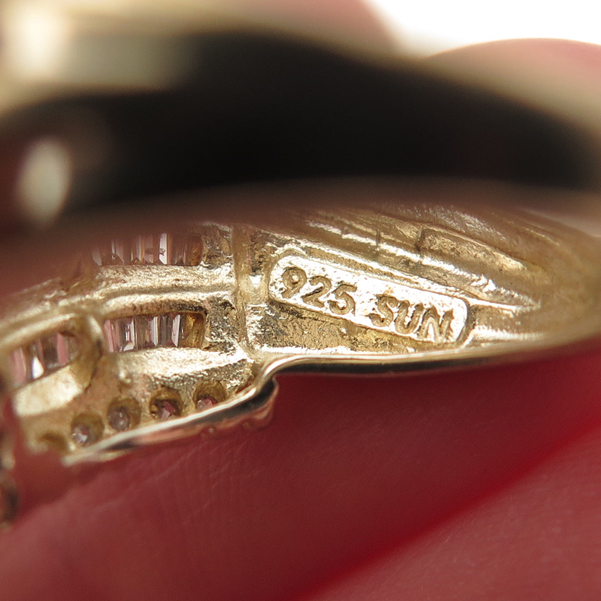 Sun 925 Sterling Silver Gold Plated Real Round & Emerald-Cut Diamond Ring Size 7