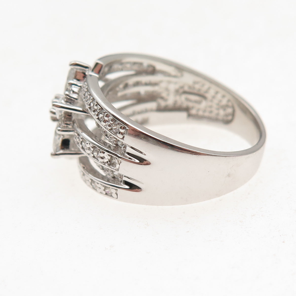 925 Sterling Silver Marquise & Round-Cut C Z Floral Ring Size 7