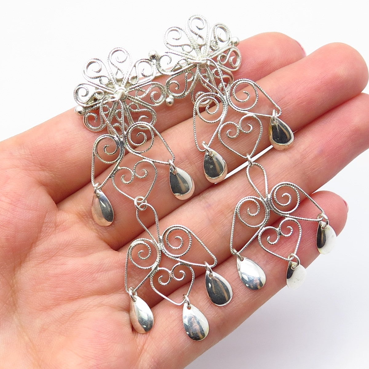 830S Silver Vintage Ornate Dangling Pin Brooch