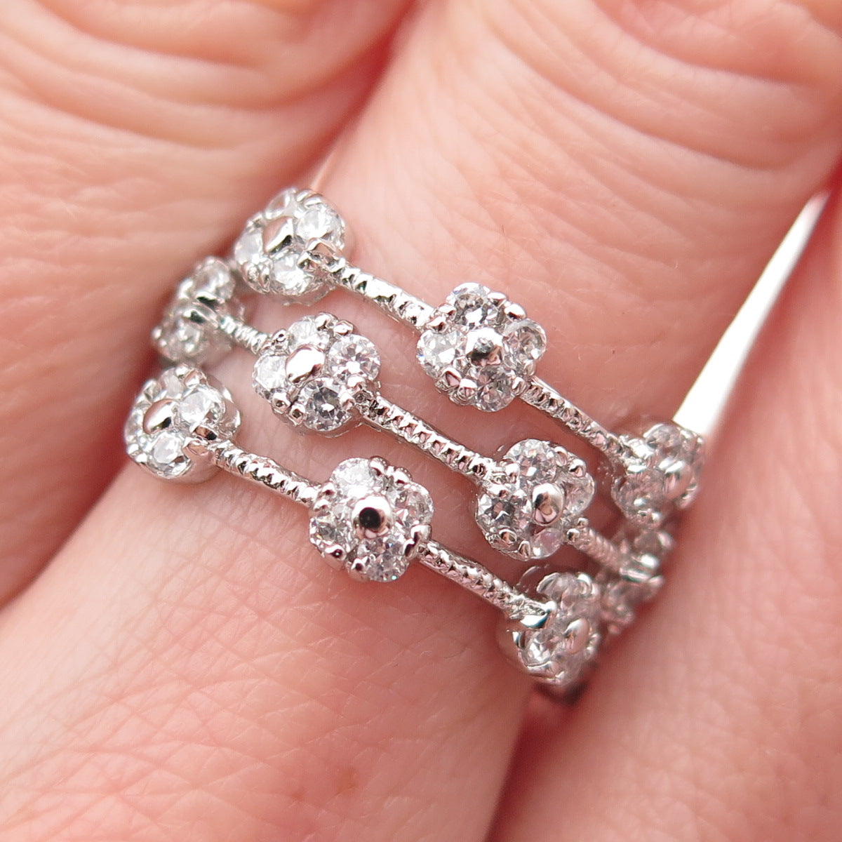 925 Sterling Silver Round-Cut C Z 3-Row Floral Ring Size 7