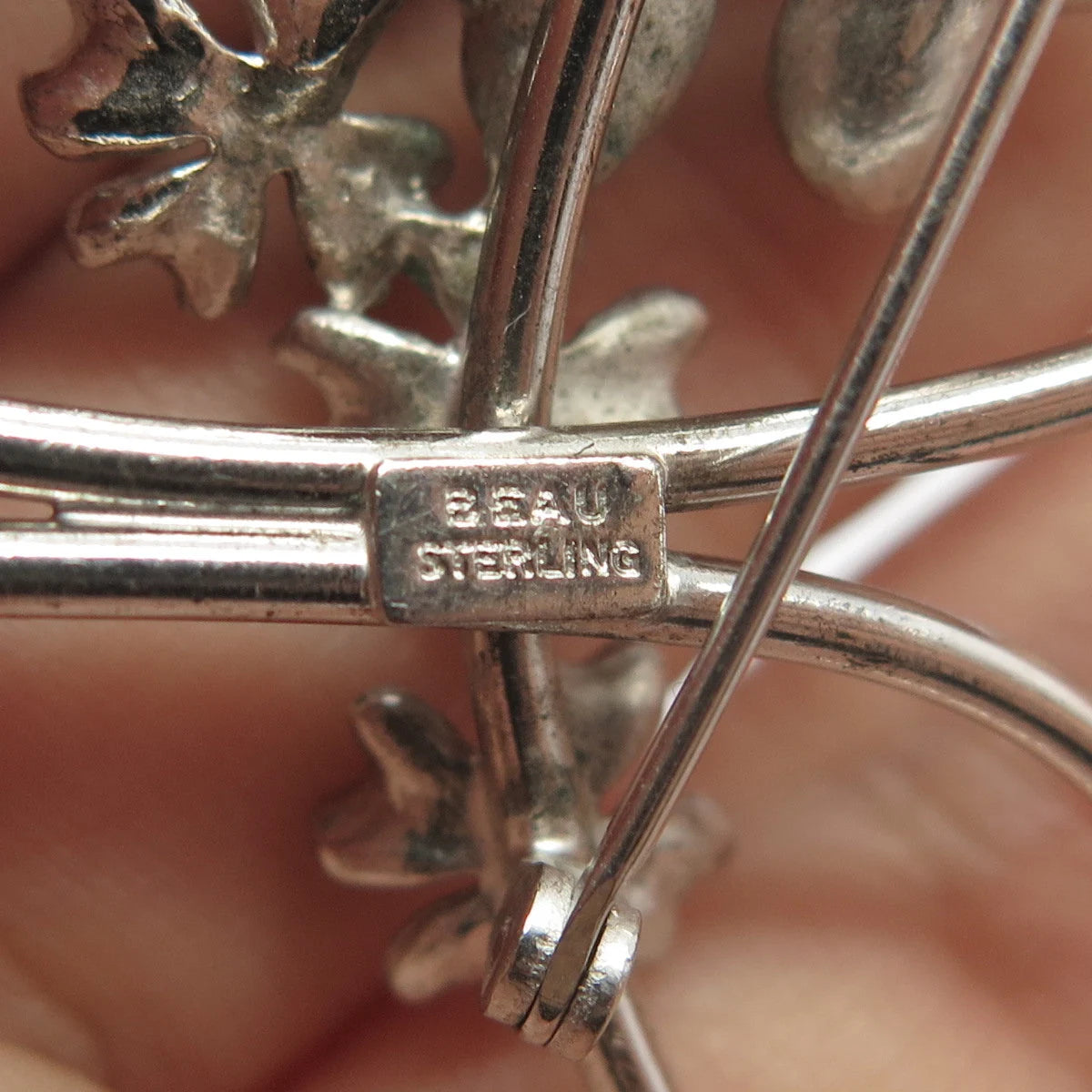 925 Sterling Silver Vintage Beau Floral Pin Brooch