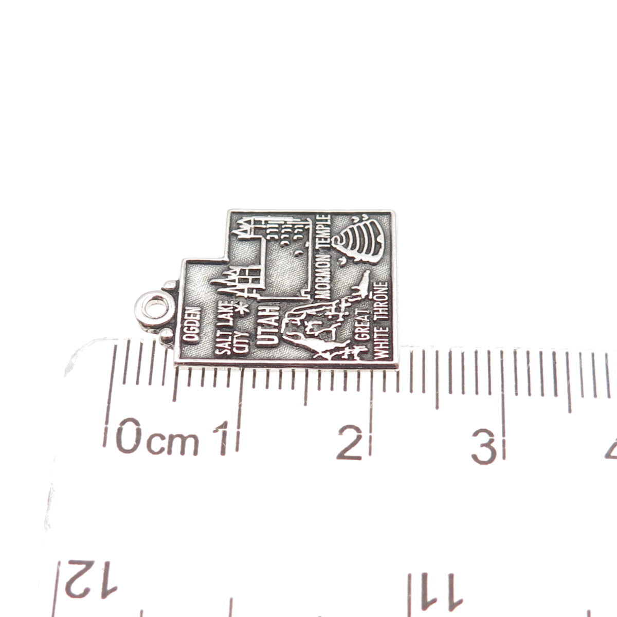 Maisels Indian 925 Sterling Silver Vintage Utah State Map Oxidized Mini Pendant