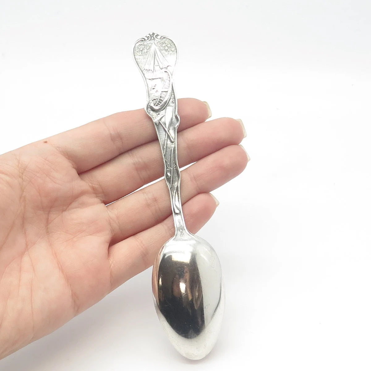 925 Sterling Silver Antique Watson States & Cities Massachusetts Demitasse Spoon