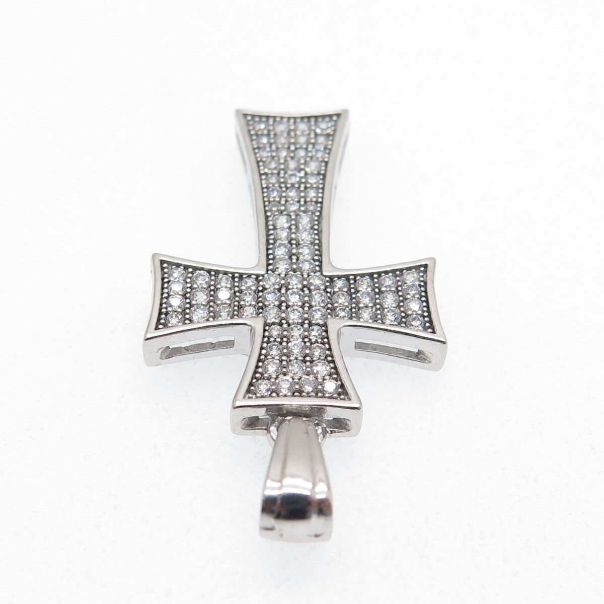 925 Sterling Silver Round-Cut C Z Cross Sparkle Pendant