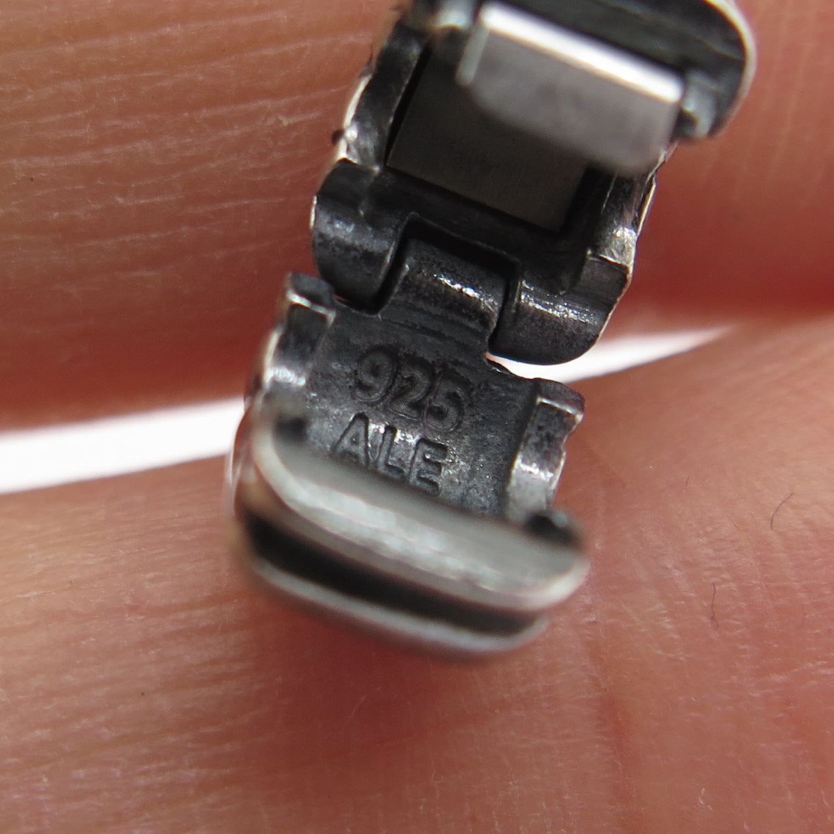 PANDORA 925 Sterling Silver Oxidized Ribbed Clip Charm