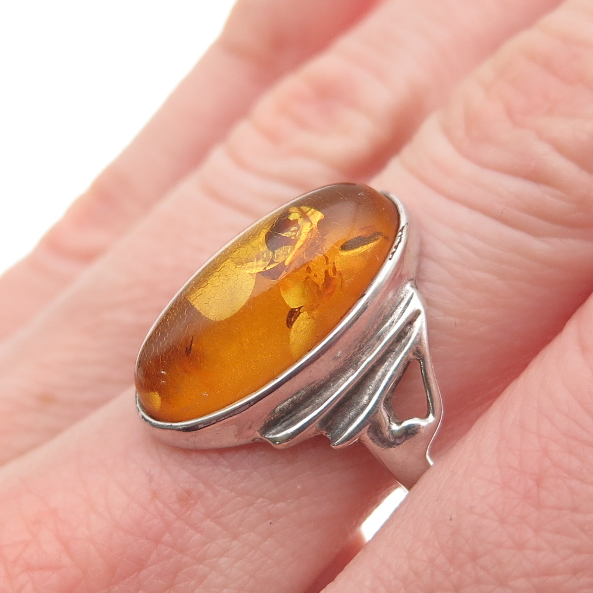 925 Sterling Silver Vintage Real Amber Modernist Ring Size 8.25
