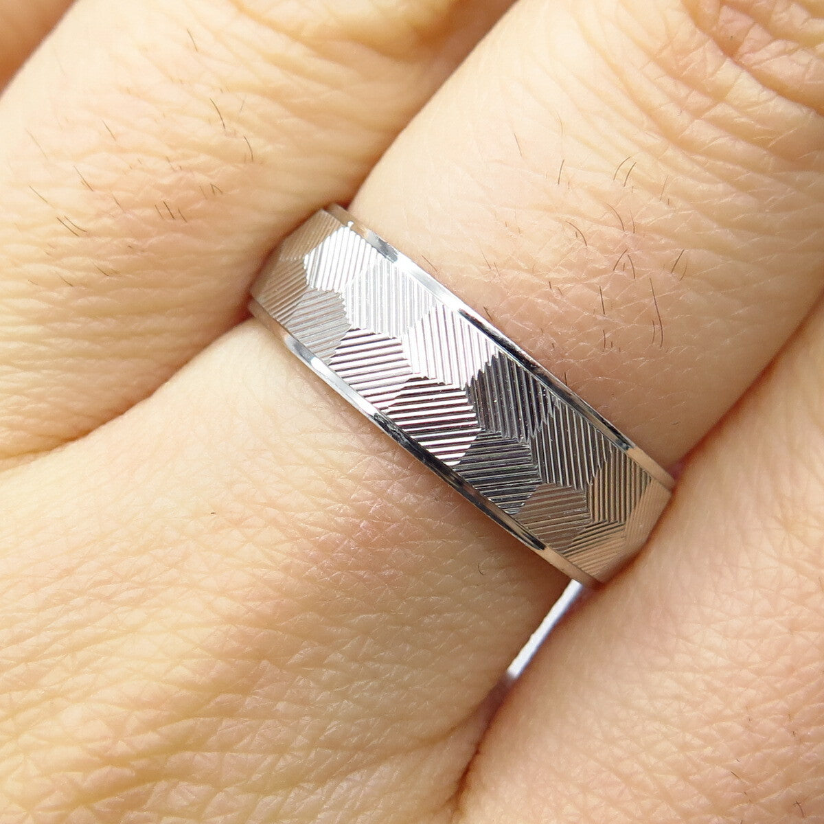 925 Sterling Silver Striped Band Ring Size 6.75