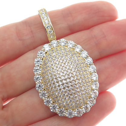 DESIGNS BY YAGI 925 Sterling Gold Plated Round-Cut Shaped C Z Sparkle Pendant