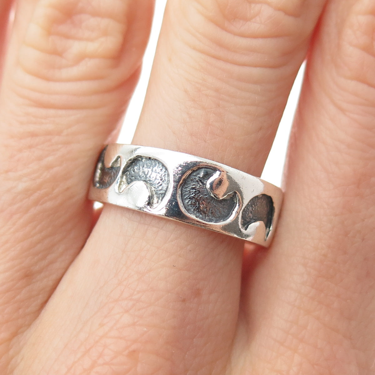 925 Sterling Silver Vintage Crescent Moon Band Ring Size 10.25