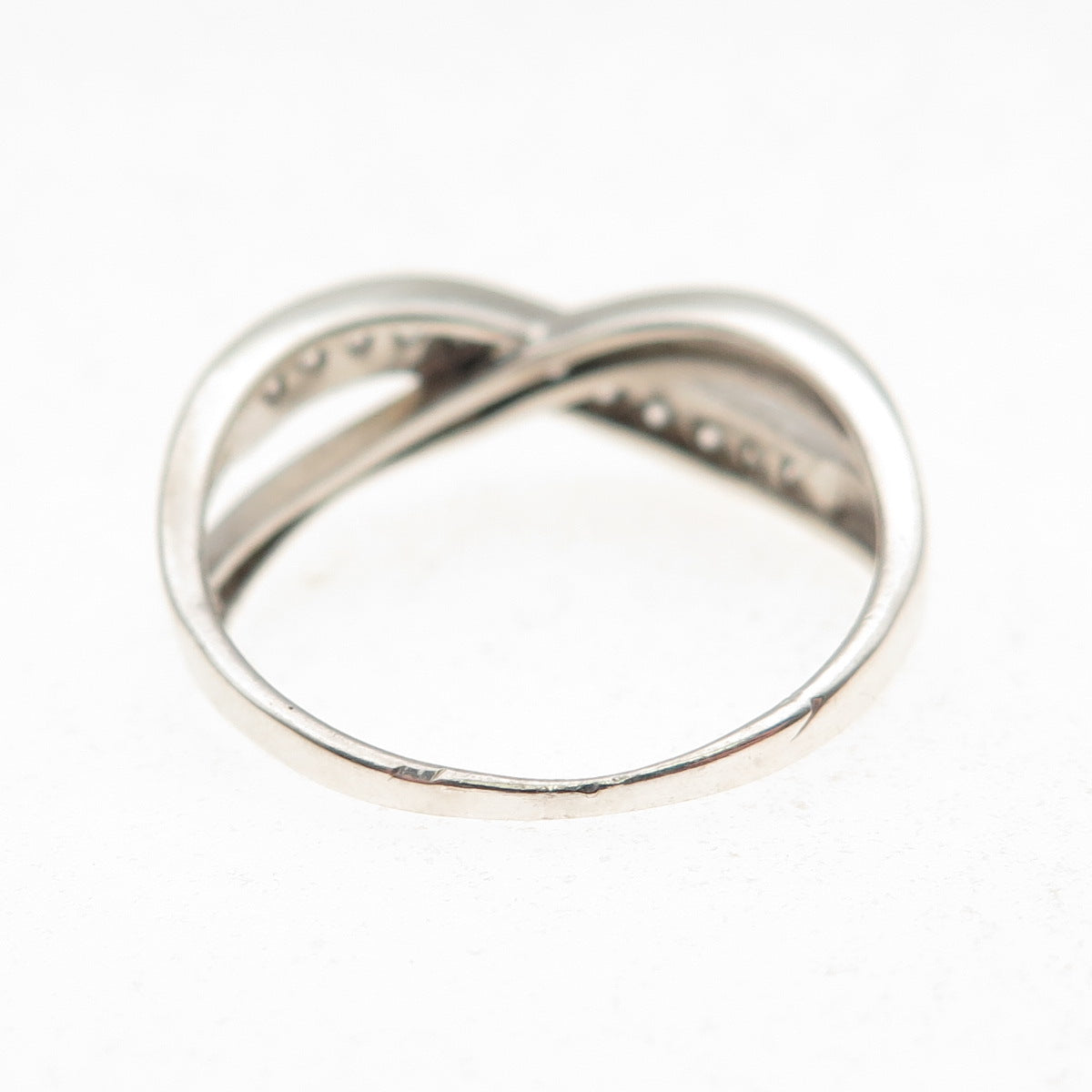 925 Sterling Silver Round-Cut C Z Crisscross Ring Size 8.5