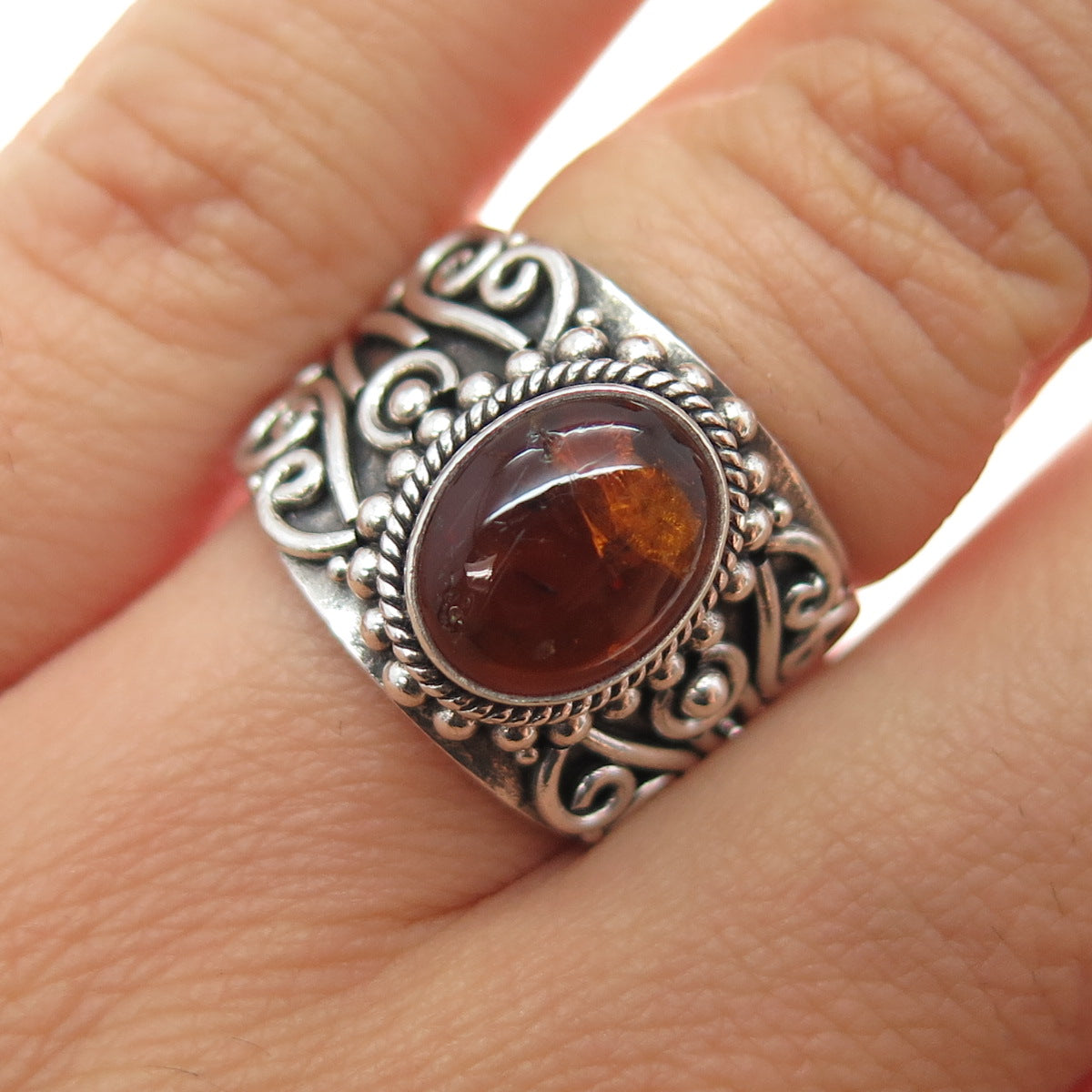 SUARTI BALI 925 Sterling Silver Vintage Real Amber Swirl Oxidized Ring Size 6.25