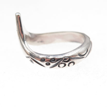 925 Sterling Silver Vintage Modernist V-Shape Oxidized Ring Size 6.5