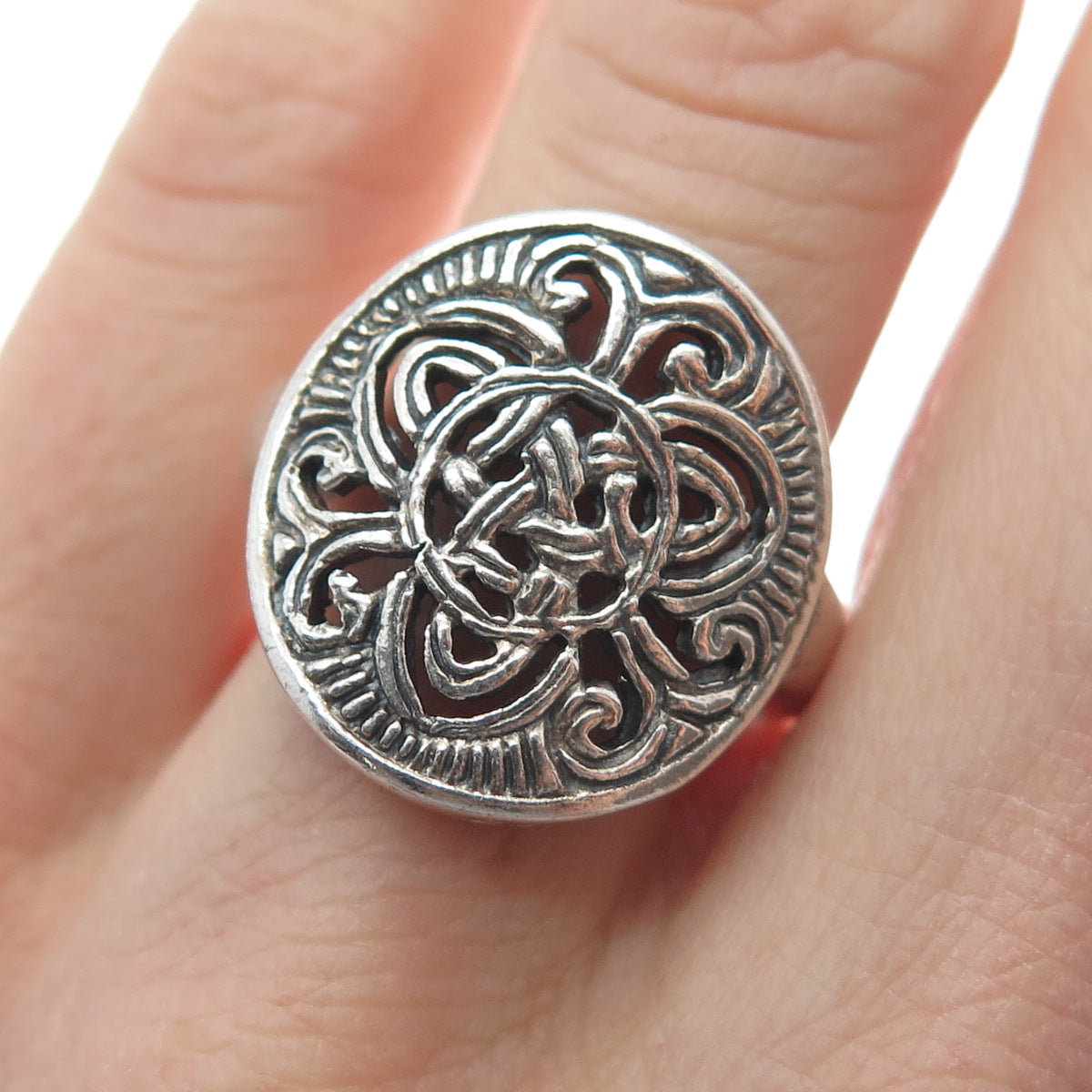 925 Sterling Silver Vintage Celtic Tribal Ring Size 9