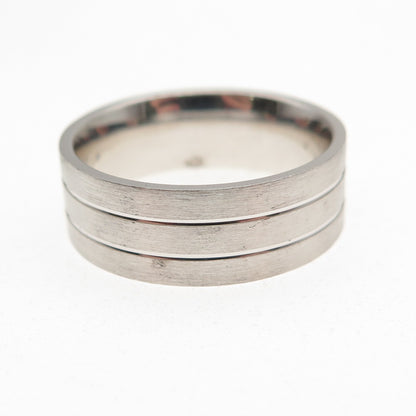 925 Sterling Silver Lined Band Ring Size 8.25