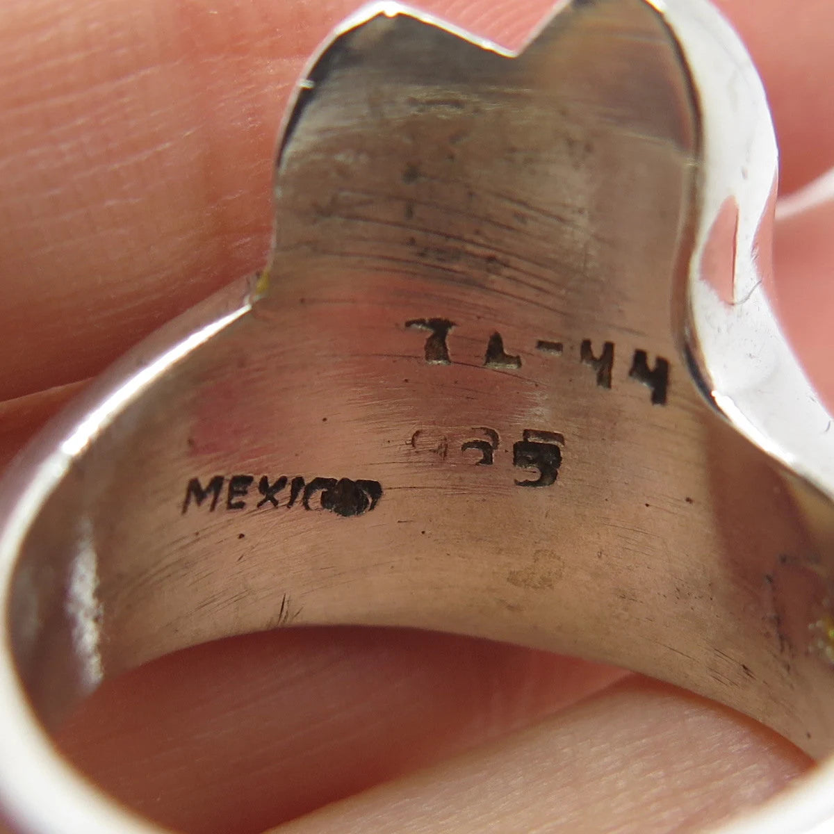 925 Sterling Silver Vintage Mexico Ribbed Ring Size 7.25