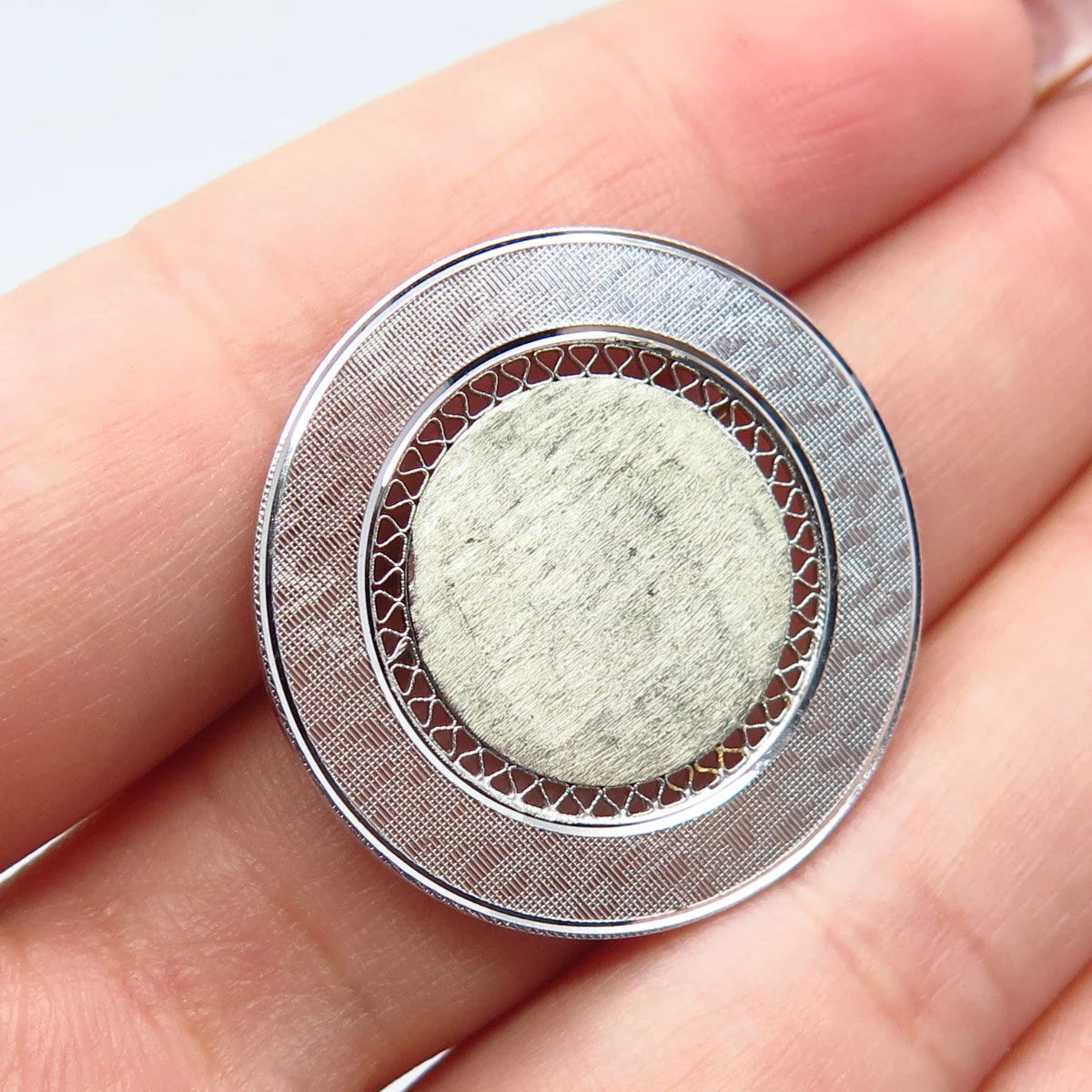 925 Sterling Silver Vintage Lamode Textured Pin Brooch