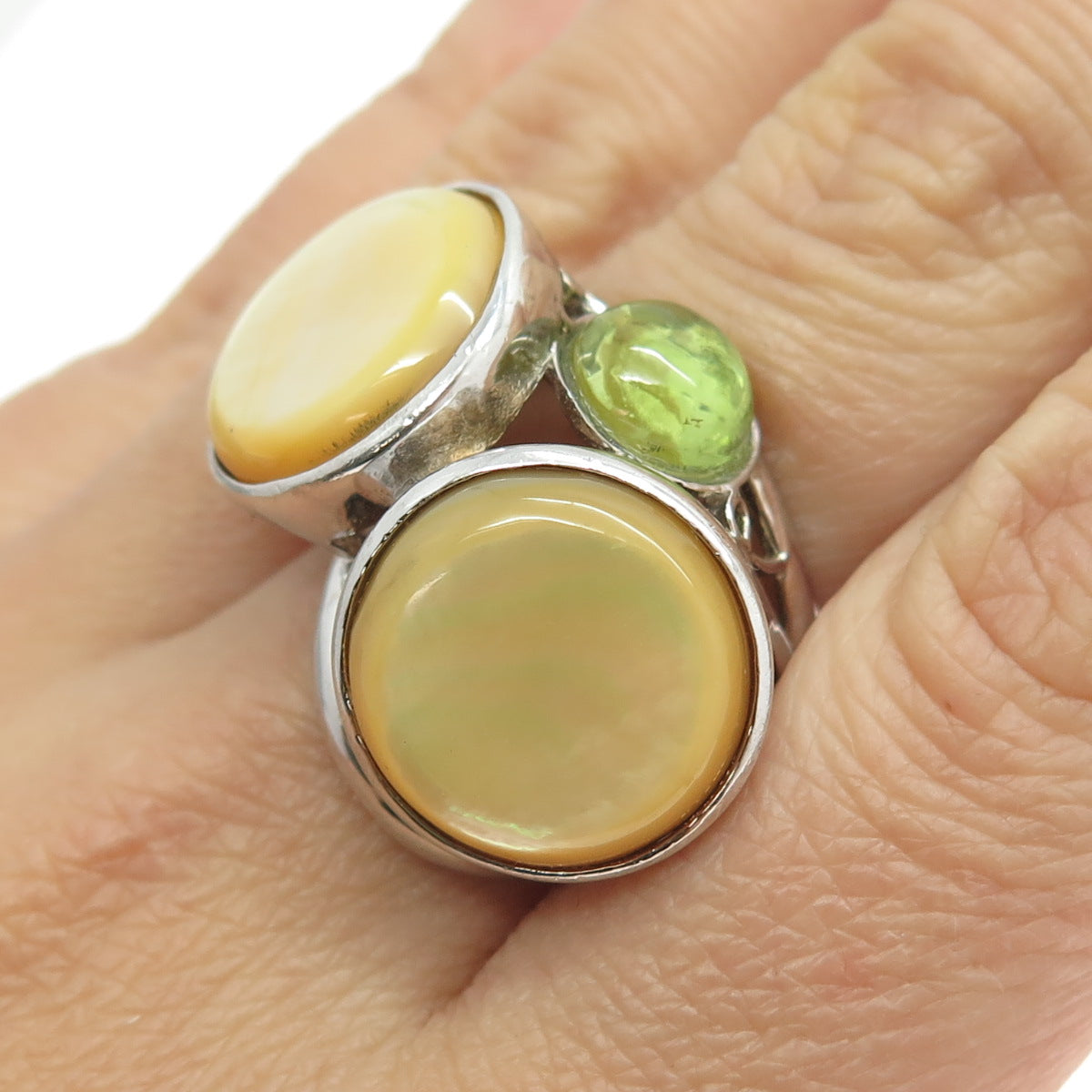 925 Sterling Silver Vintage Real MOP & Peridot Modernist Ring Size 7.5