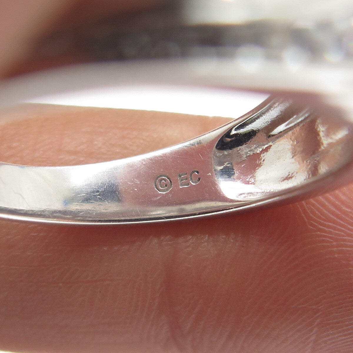 925 Sterling Silver Graduated Round-Cut C Z Wavy Ring Size 10