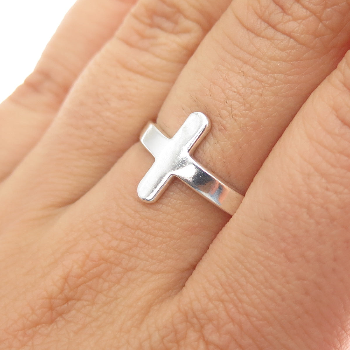 925 Sterling Silver Vintage Cross Ring Size 8